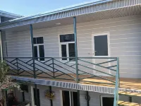 Family guest house Ali Abbos โรงแรมใน