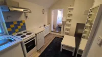 Private Apartment (Flat 3) - Апартаменты