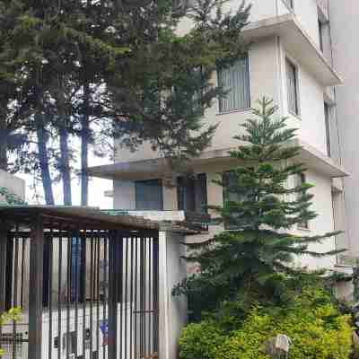 YOLE Furnished Apartment Hotel Exterior