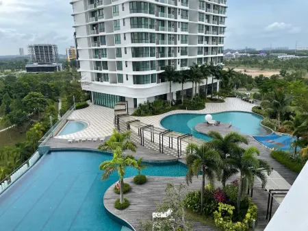 3 Rooms, Legoland, Medini, Netflix, Wi-Fi, Beach, Pool, 10 min to Singapore Checkpoint