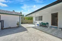 Belmore Brand new renovated 3Br house|AC & Parking
