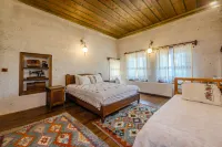 Chardonnay Suites Hotel