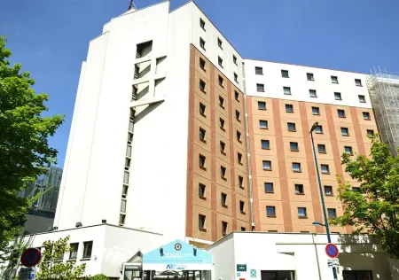 Art Hotel Paris Est Отели в г. Пантен