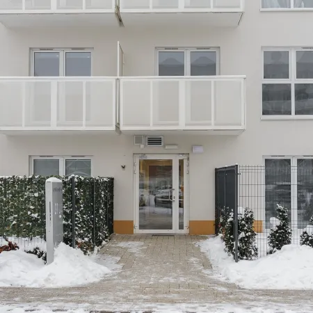 Lumina 3-room apart with parking