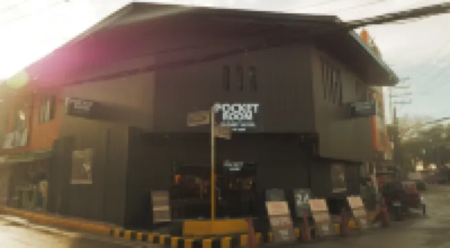 Pocket Room Hotel Hotels near Polytechnic University of the Philippines