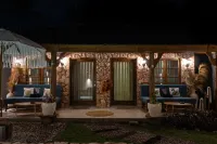 The Swan Villa