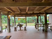 Punano Homestay - parking