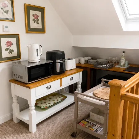 Two bed apartment, sleeps 5, ideal for work and leisure stays