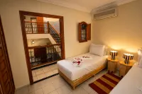 Riad Kamin and Pool - Parkplatz