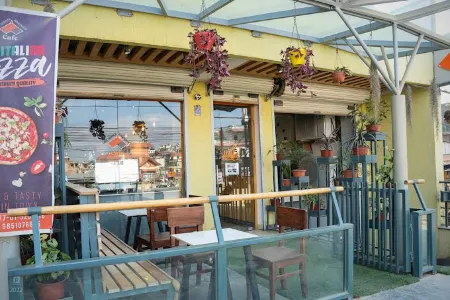 Lalit Service Apartment Отели рядом с достопримечательностью «Golden Temple»