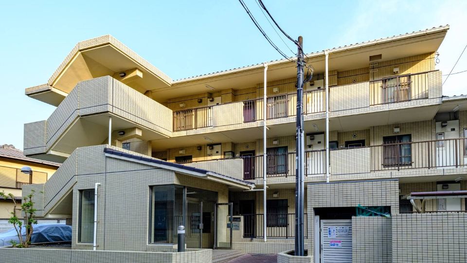 Sakura House