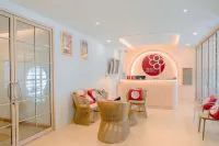 Baan Cocoa Boutique Hotel - parking