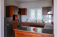 Crystal Shores Self Catering Apartments - Beau Vallon, Seychelles