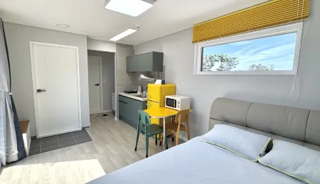 twin stay Отели рядом с достопримечательностью «Jangho Port»