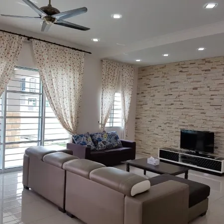 Sitiawan semi D homestay with 4 bedrooms
