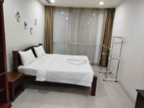 BINJAI 8 Premium KLCC By Moonlight