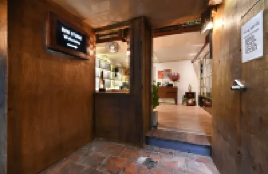 RUM Studio 5 Các khách sạn gần Thảo Cầm Viên Sài Gòn