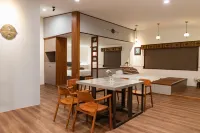 Slow Travel Space for Neighbors