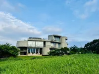WANDERING WALLS Hotels in National Museum of Marine Biology & Aquarium