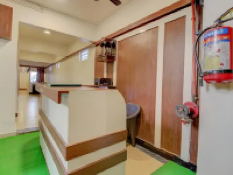 Hotel Della Comfort near Ambreshwar Shiv Mandir, Ambernath Hotels in Ulhasnagar