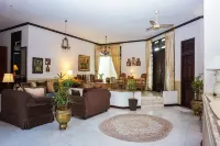Hotel O near Pantai Padang formerly Boutique Hotel Mayang Syariah - 2-Star
