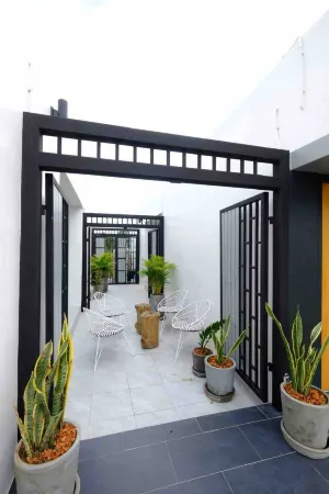 Baan Ga-cha Отели рядом с достопримечательностью «Chiang Rai Clock Tower»