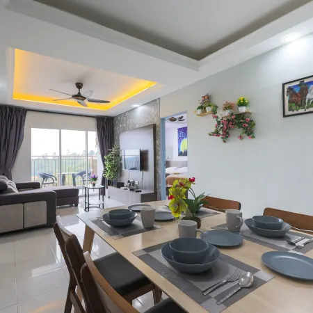 Goodlife Paradise Emerald Avenue Suite