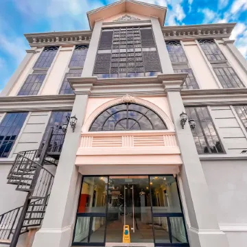 Huern Kan Thong Hotel