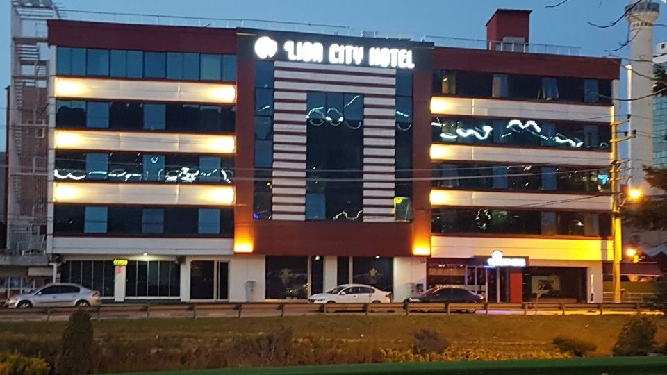 Lion City Hotel