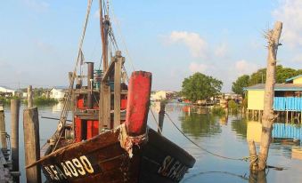 Sea Lion Bungalow Homestay Pulau Ketam
