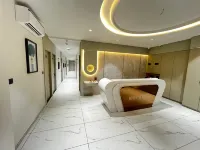 阿克梅天空酒店 - 3星級