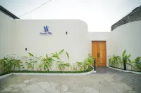 Among Villa Demangan - New