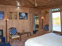 Palace Heights Houseboats Hotel a Srinagar