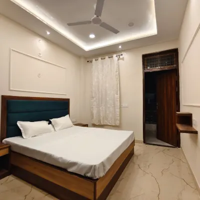 Maruti Nandan Guest House Hotels near Sankat Mochan Temple