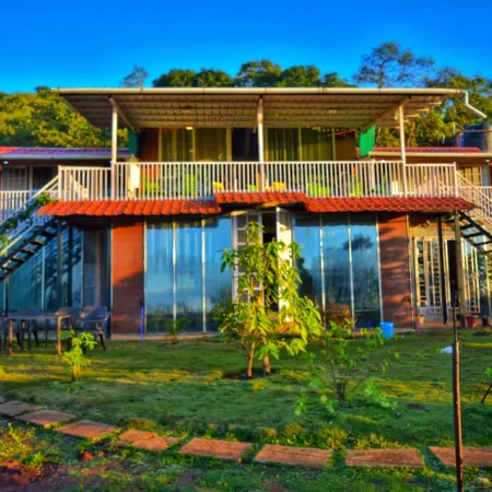 Forrest Homestay Villa