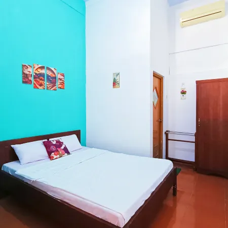 TwoSpaces Living at Sutomo Homestay, Madiun Отели в г. Мадиун