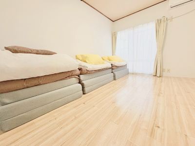 FUDOHAIM 5min from Narita Station 10min drive from airport Washing machine in each room Gas dryer