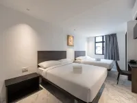 Peace Hotel Hotels near OCBC Aquatic Centre