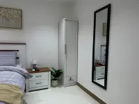 Cozy 1-bedroom apartment with terrace in Dakar - Bãi đậu xe