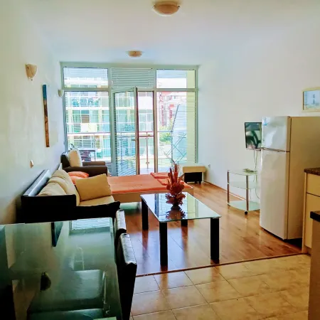 Julia Family Apartments
