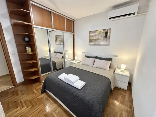 Alula Apartments 3 - 3-Star