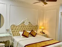 Gold Hotel Luxury Hotels in Tu Son