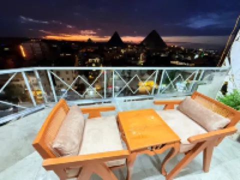 Zoom pyramids view inn Hotels in Nazlet El-Semman