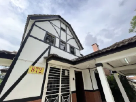 A’Famosa Private Pool Villa Lot 872 – Fong Homestay Hotels in Pegoh