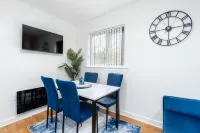 2 Bedroom 1 Bathroom with 4 Beds and Parking - Parkplatz