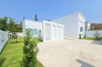 Ellieriviera Pool Villa