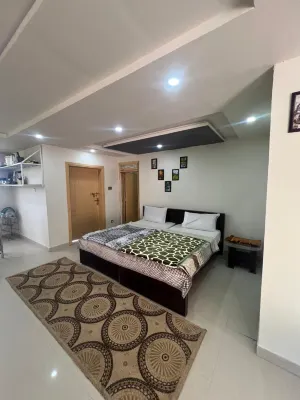 Nathigali Hill chill resort - parking