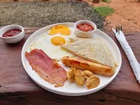 Cow Barn Cafe and Lodge Preah Vihear - breakfast