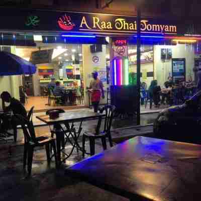 Maya Homestay Putrajaya Unit Dua Dining/Meeting Rooms