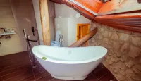 Trois Ore Residences and Green Earth Bistro Hotels in Ibadan
